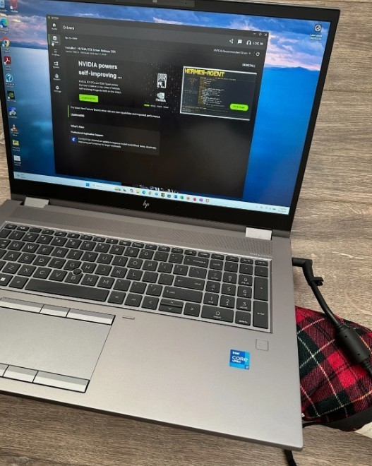 HP ZBook Fury G8 17.3” Laptop i7-11850H 40 GB RAM 1 TB SSD NVIDIA T1200 GPU