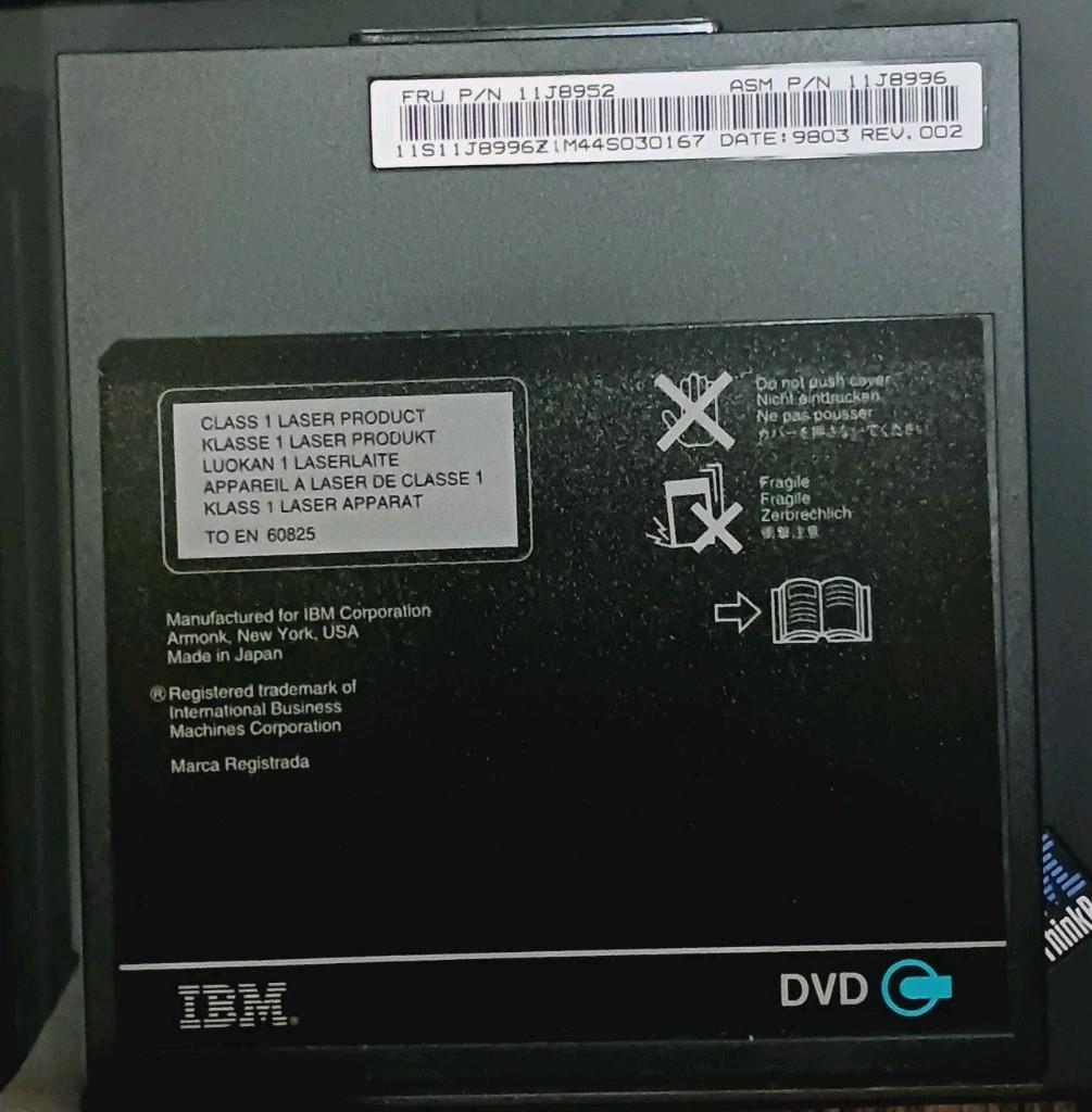 Vintage IBM ThinkPad 770 Windows 98se Works w/ Extras