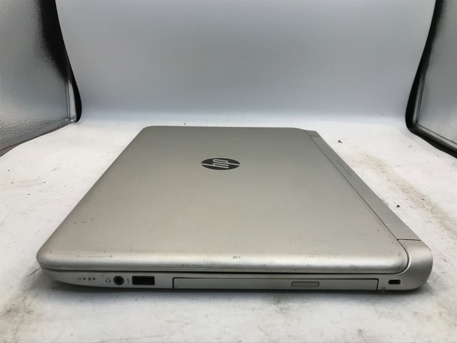 HP Pavilion P066us Intel Core i3-4030U 15″ Laptop-BOOTS/BAD DISPLAY -MZ