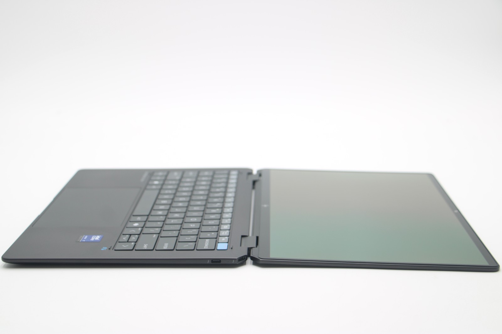 HP OmniBook Ultra Flip 14-fh0013dx OLED *2.2GHz Intel Ultra 7 256V/16GB/1TB SSD*