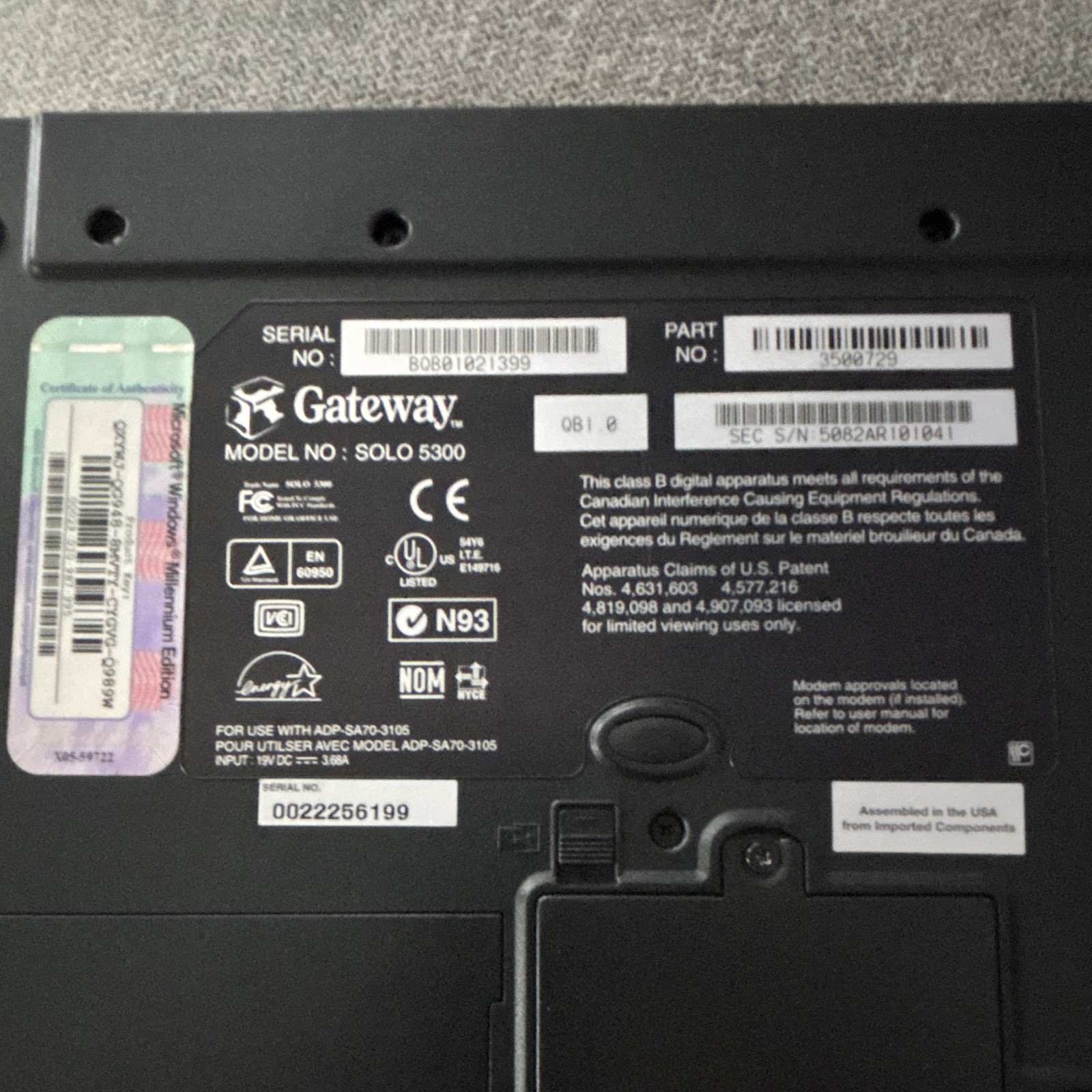 Gateway Solo 5300 14in Laptop Pentium III 1GHz 256MB 20GB HDD Win XP