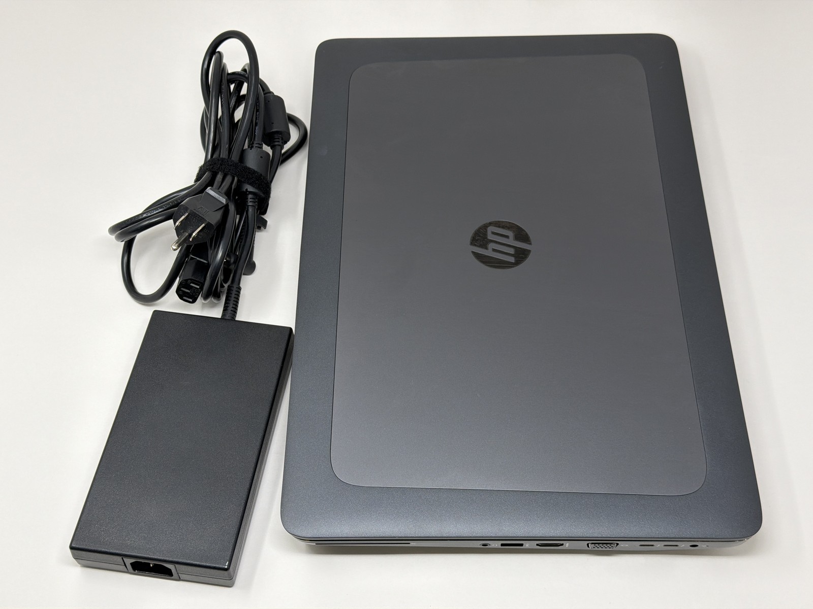 HP ZBook 17 G4 Intel Core i7 32GB RAM 2TB SSD Nvidia Quadro M1200 17in UHD Good