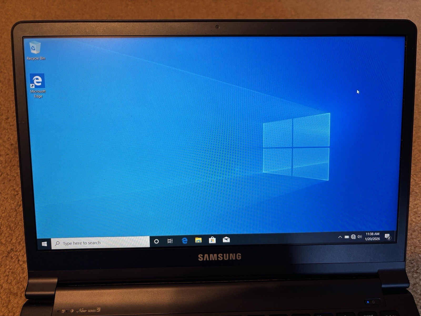 Samsung NP900X3C (Core i5 3317U, 4GB RAM, 128GB SSD)