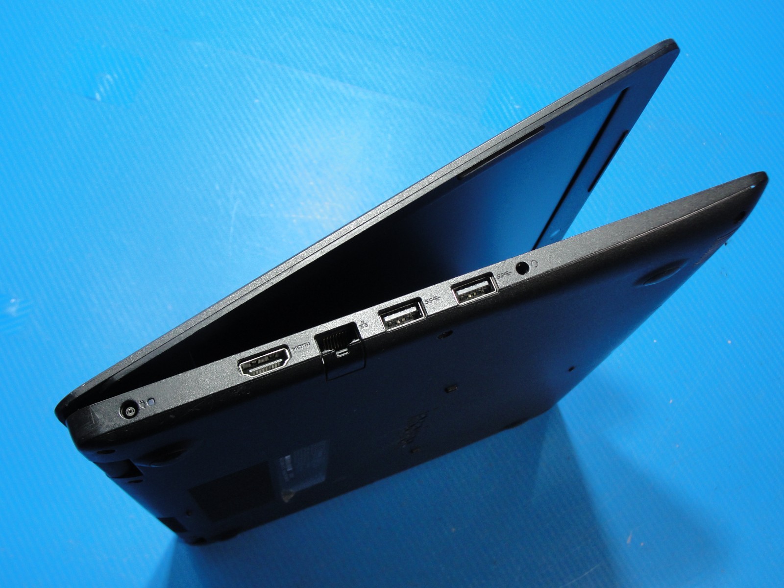 Dell Inspiron 3493 Intel Core i5-1035G4 1.1GHz 4GB 128GB SSD 14″ HD Win 11 Home