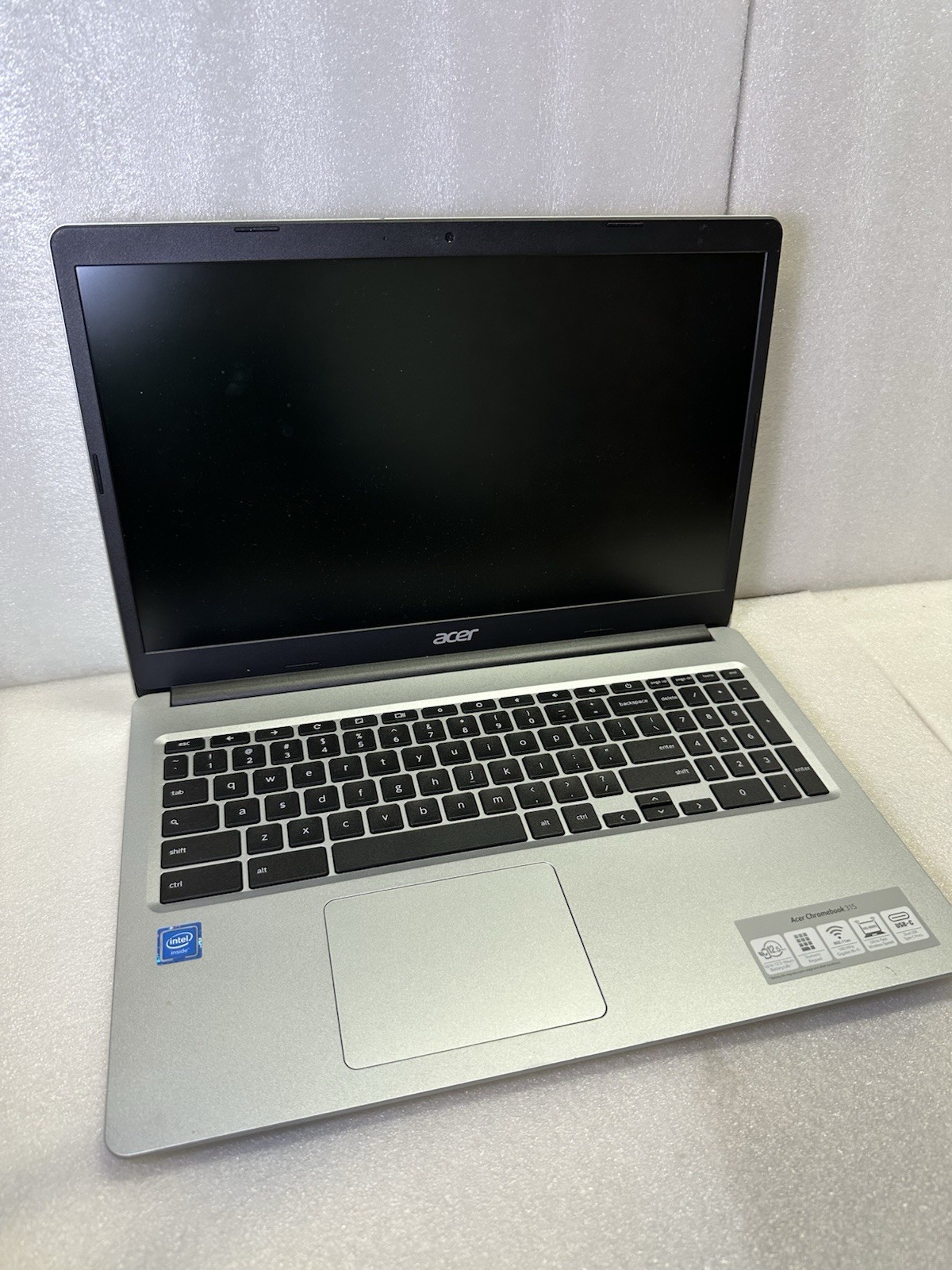 LOT Of 15 LAPTOPS; Gateway, Lenovo, HP, ACER, Samsung