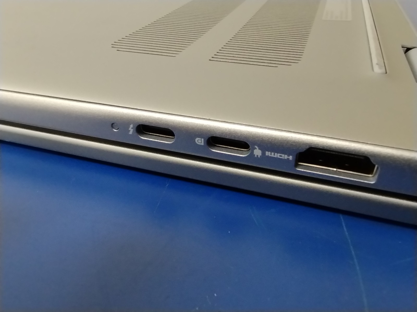 DELL 16 DB16250 VPVXG Intel Core Ultra 9 288V, 3.30 GHz, 32 GB RAM, 1 TB NVMe