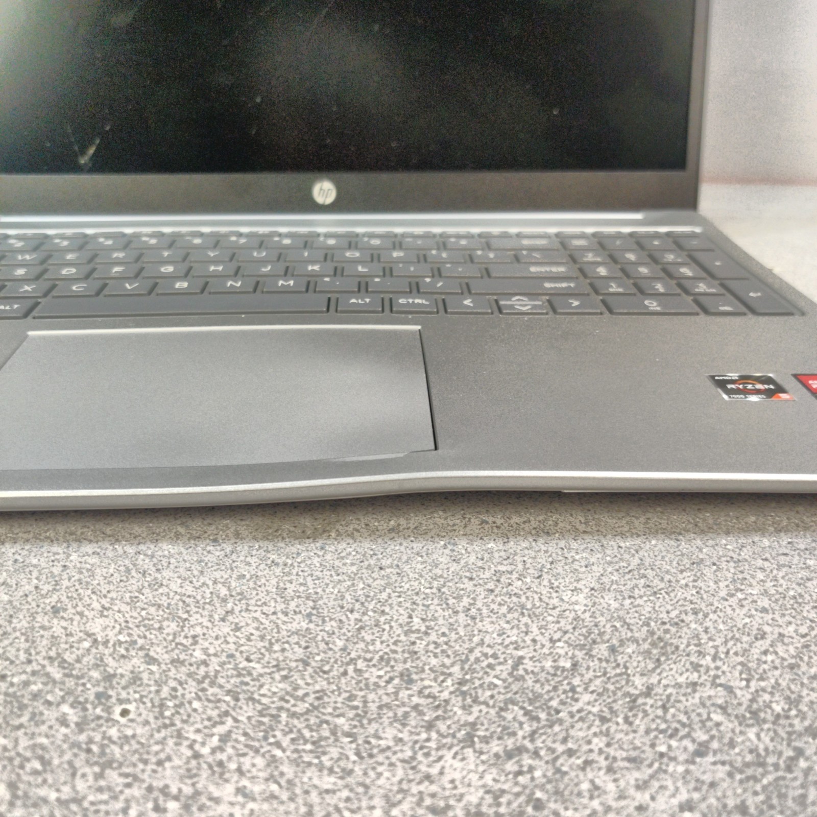 HP Laptop 15-FC0093DX Ryzen 5 7520U 16GB RAM 256GB M.2 W11H FOR PARTS Damaged