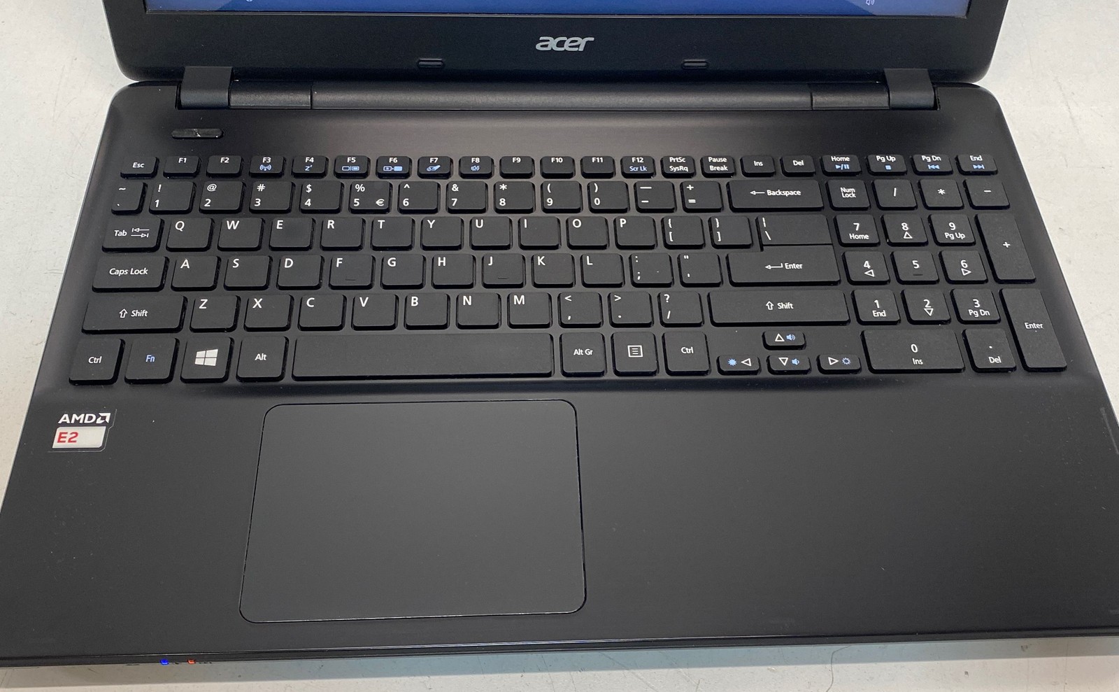 Acer Aspire E5-521 15.6″ Laptop AMD E2 Windows 10 DVD-RW Tested Working
