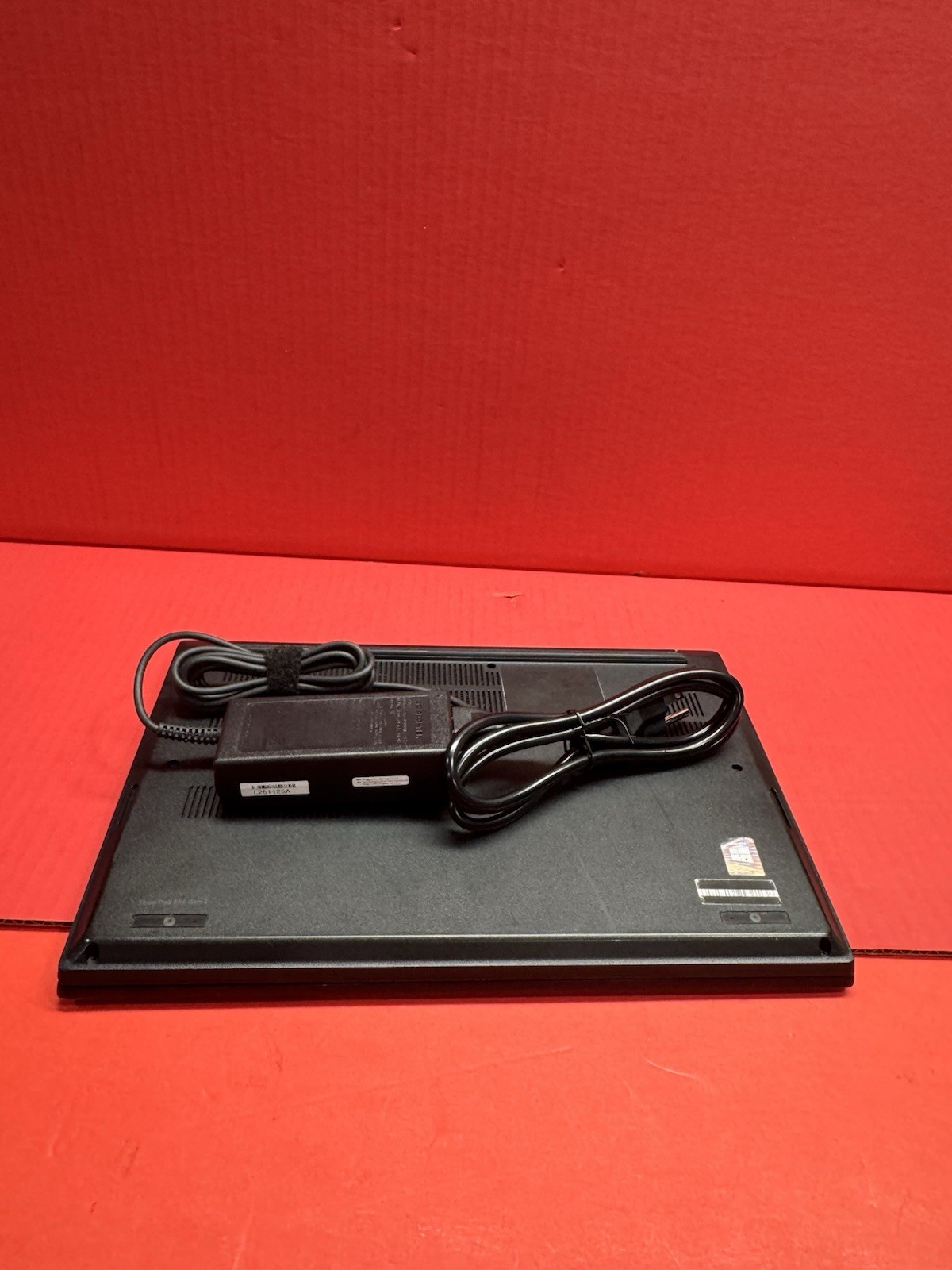 Lenovo Thinkpad E14 11th i3-1115G4-3.0GHz-8GB DDR4 256GB Windows Pro