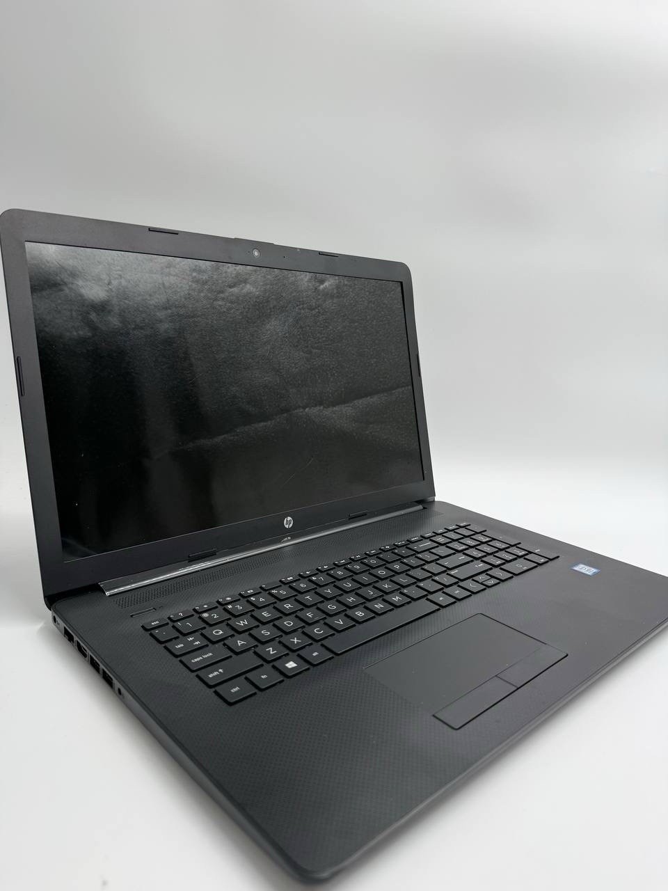 HP 17-by1053dx 17.3” Laptop Intel Core i5 — Read — Parts/Repair