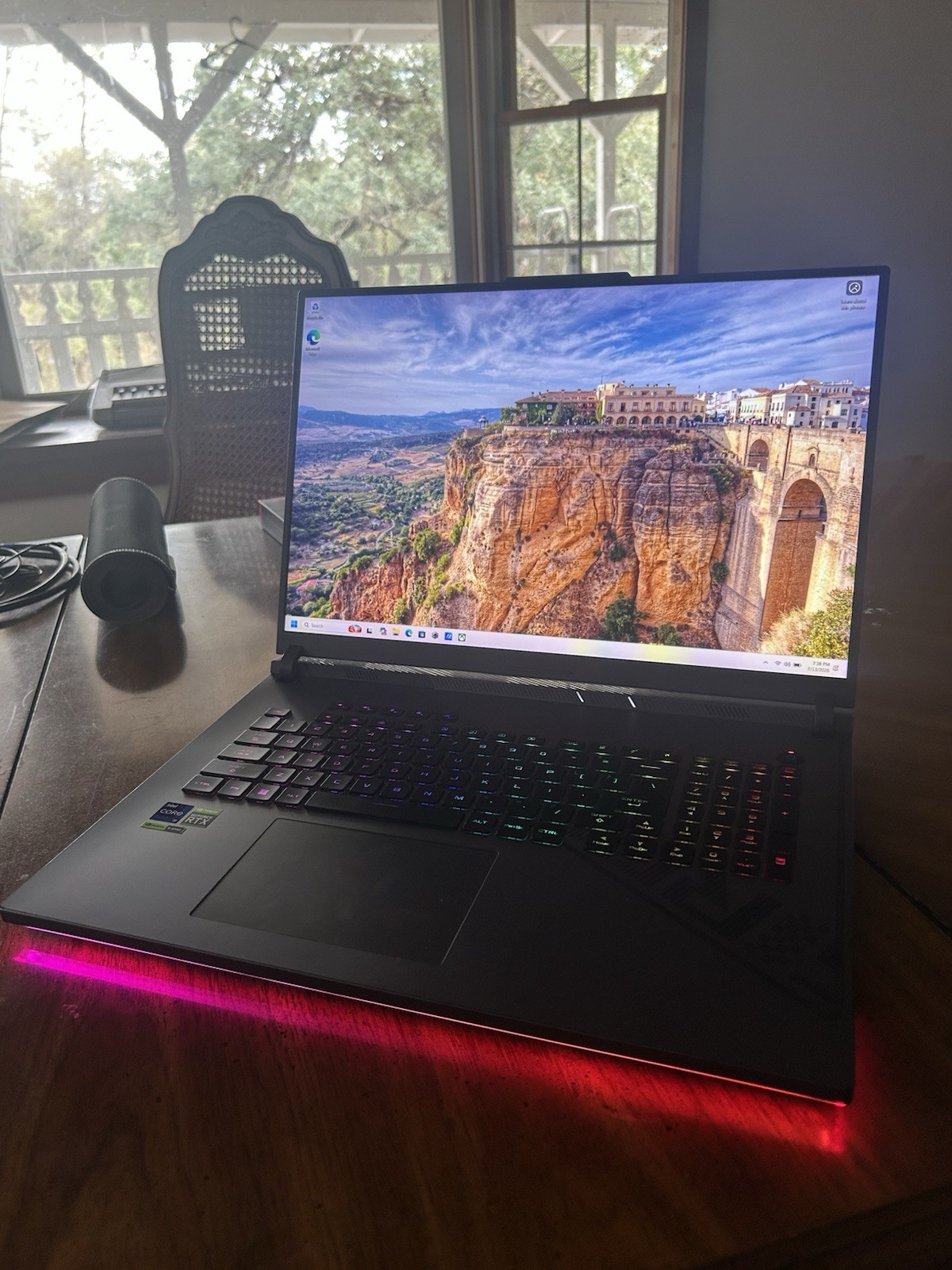 ROG Strix G814JZ 13th Gen Intel(R) Core(TM) i9-13980HX 64Gb DDR5 2TB SSD