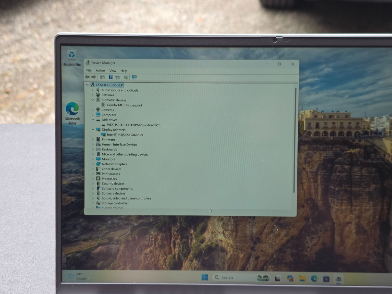 15″ Dell Inspiron 15 5510 – i5-11320H, 8GB, 256GB NVMe M.2 SSD | USB-C Port!!
