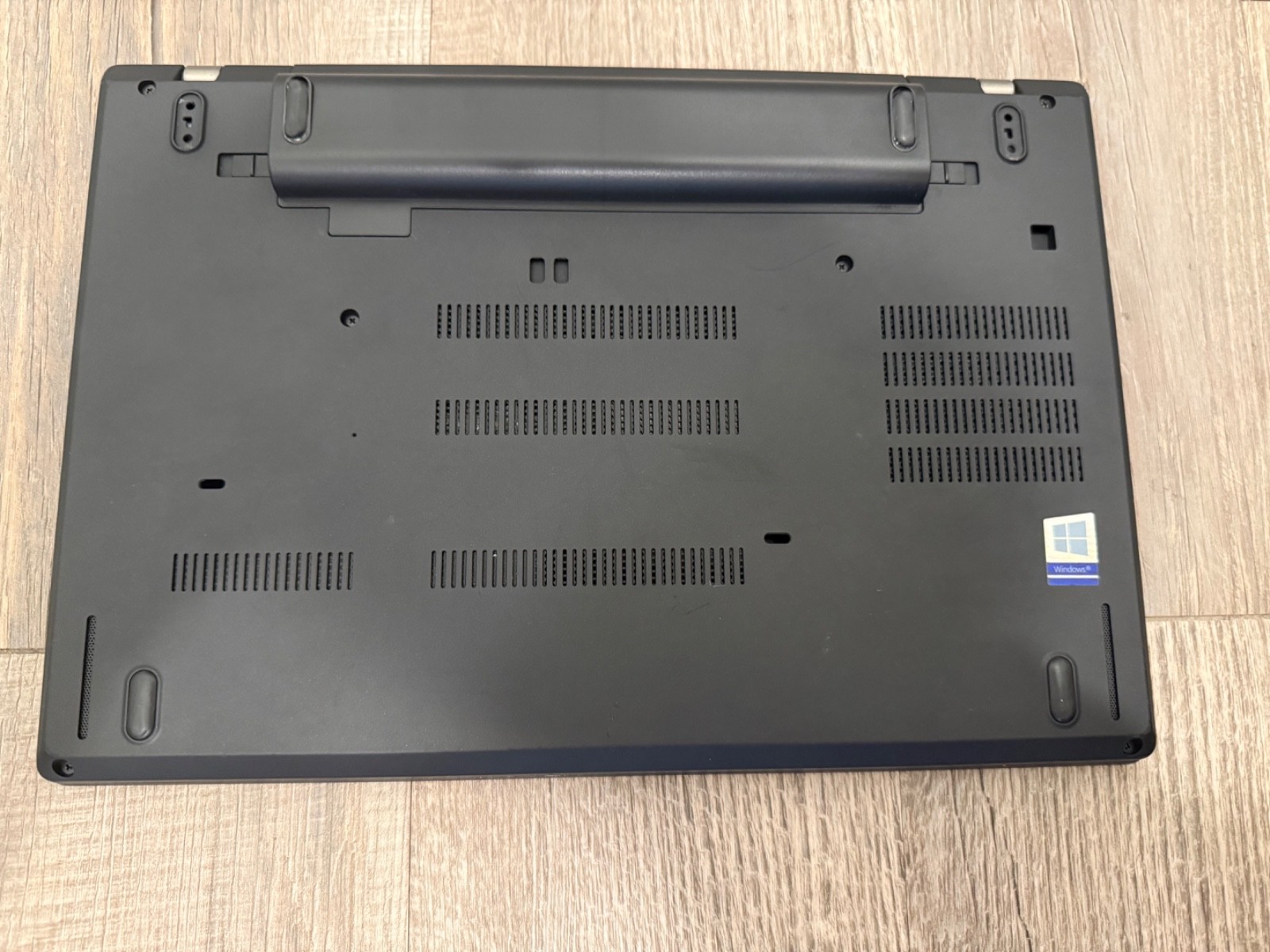 Lenovo ThinkPad T480 14″ (256GB, Intel Core i5 8th Gen., 8GB) Laptop