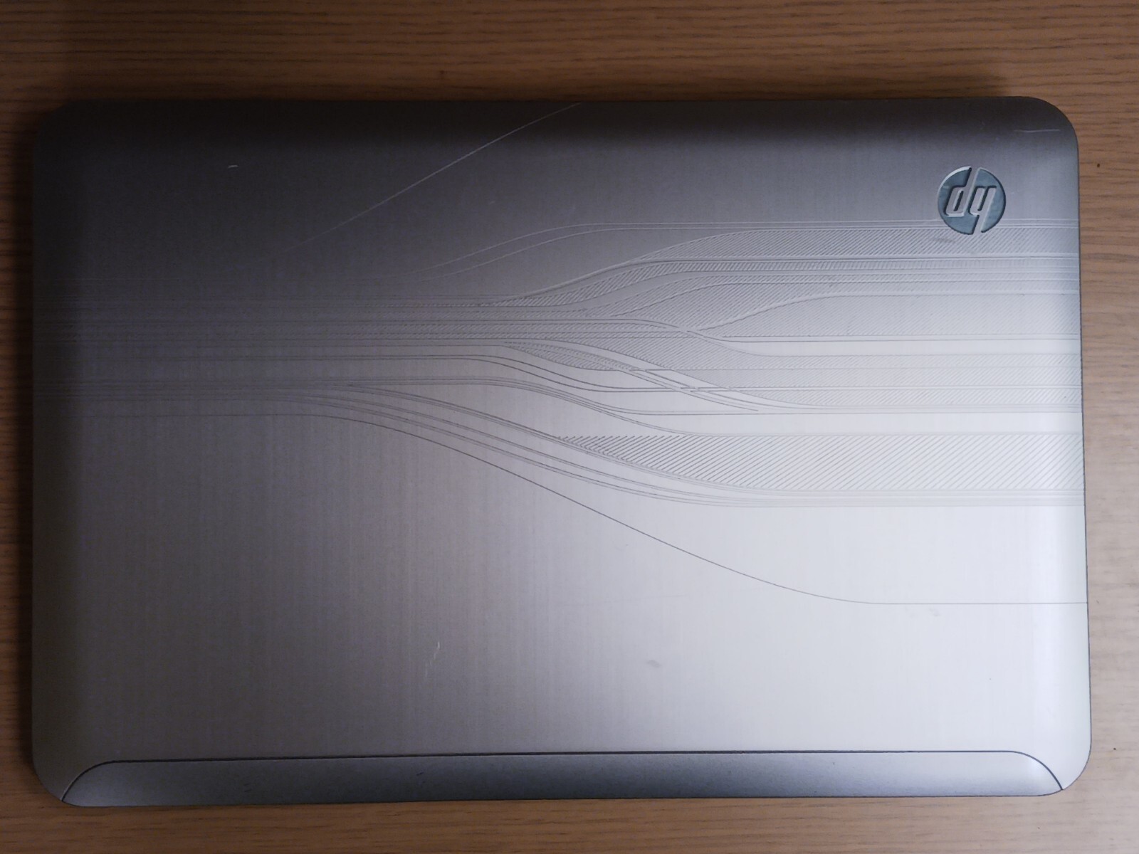 HP Pavilion dm4 Laptop Cracked Screen, No Battery, No A/C Adapter FPONW PLS READ