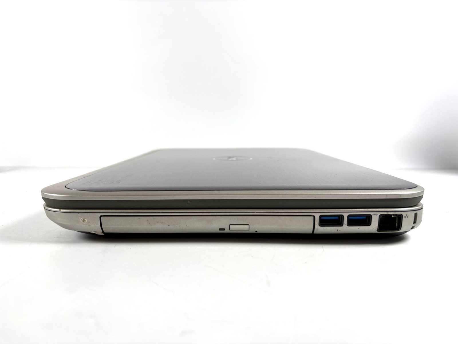 FOR PARTS: Dell Inspiron 5520 – 15.6″ HD, 2.5GHz i5, 8GB RAM, 1TB HDD