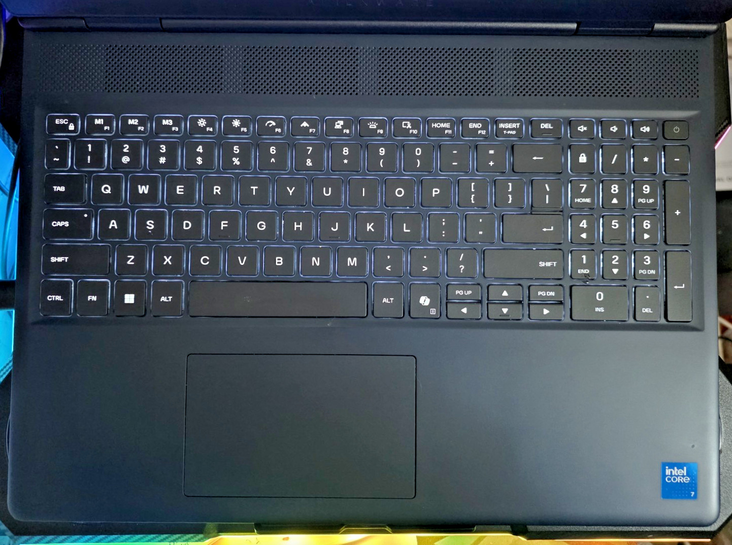 Alienware 16 Aurora Gaming Laptop, Intel 7-240H, 32 GB DDR5 RAM, 1 TB PCIe SS