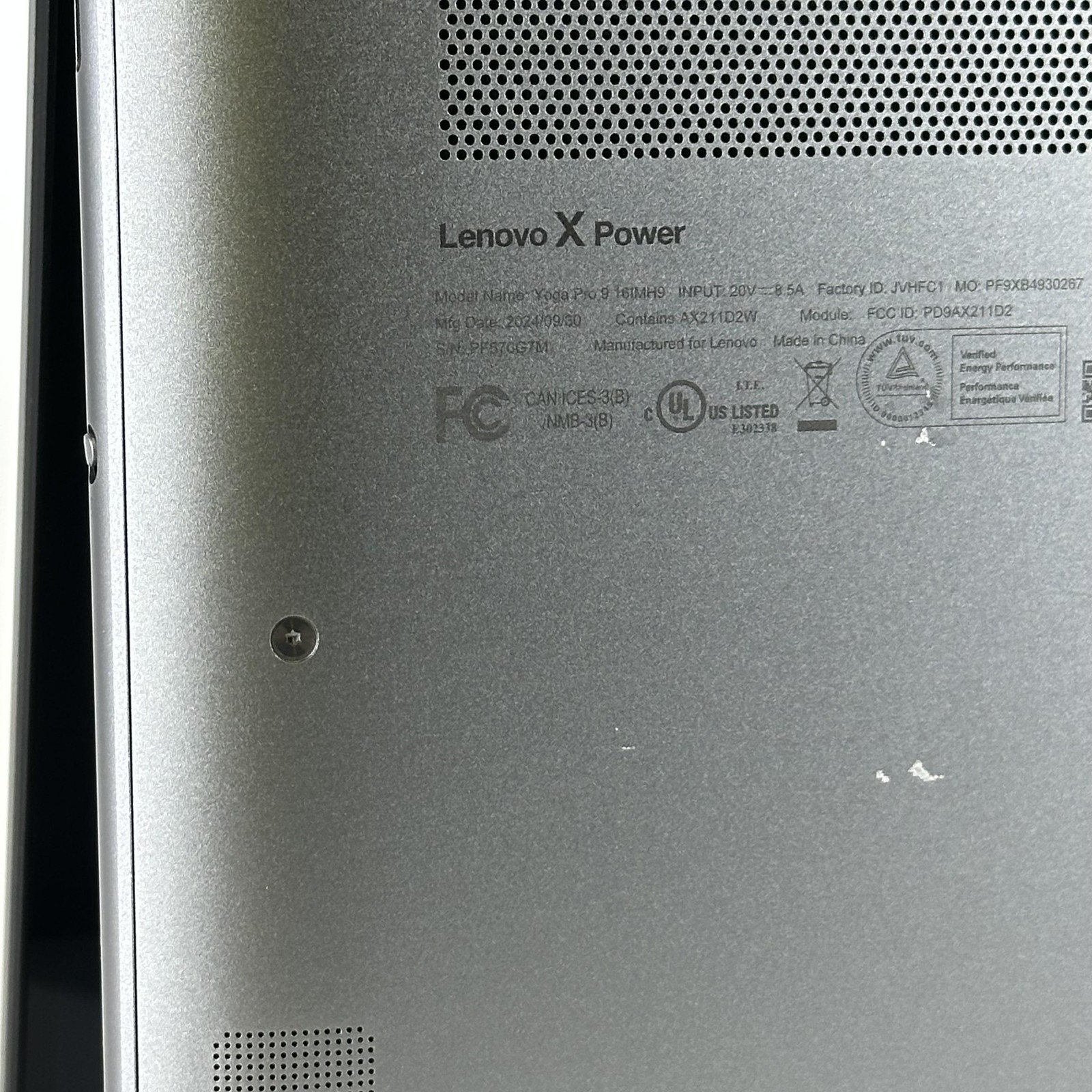 Lenovo Yoga Pro 9i 16 QHD+ TOUCH 2.3 GHz Ultra 9 185H 32GB 1TB SSD RTX 4050