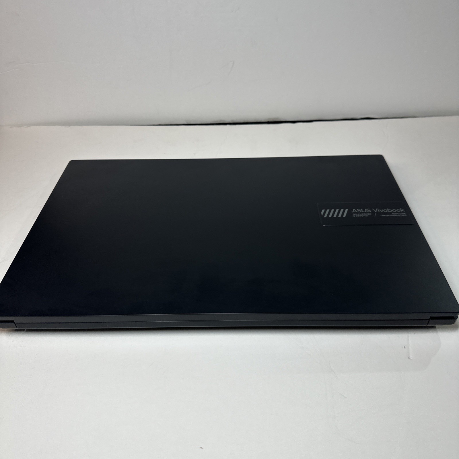 ASUS Vivobook Go 15.6” FHD Slim Laptop, AMD Ryzen 3 7320U 8GB Ram 128GB SSD WIN