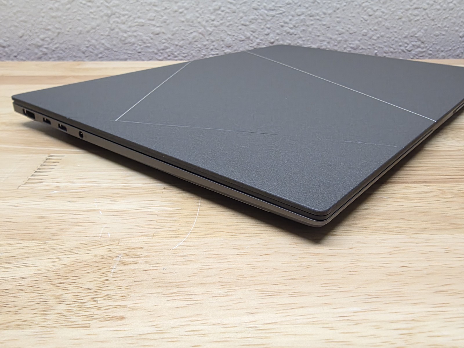 ASUS Zenbook S 14” 3K OLED Touch 120Hz Core Ultra 7 32GB 1TB Copilot+