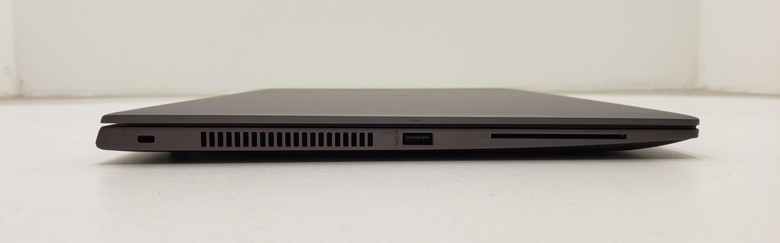 HP ZBook 15u G5 i7-8650U 16GB RAM 256GB SSD WX 3100 Win 11 Pro 15.6″ Laptop PC.