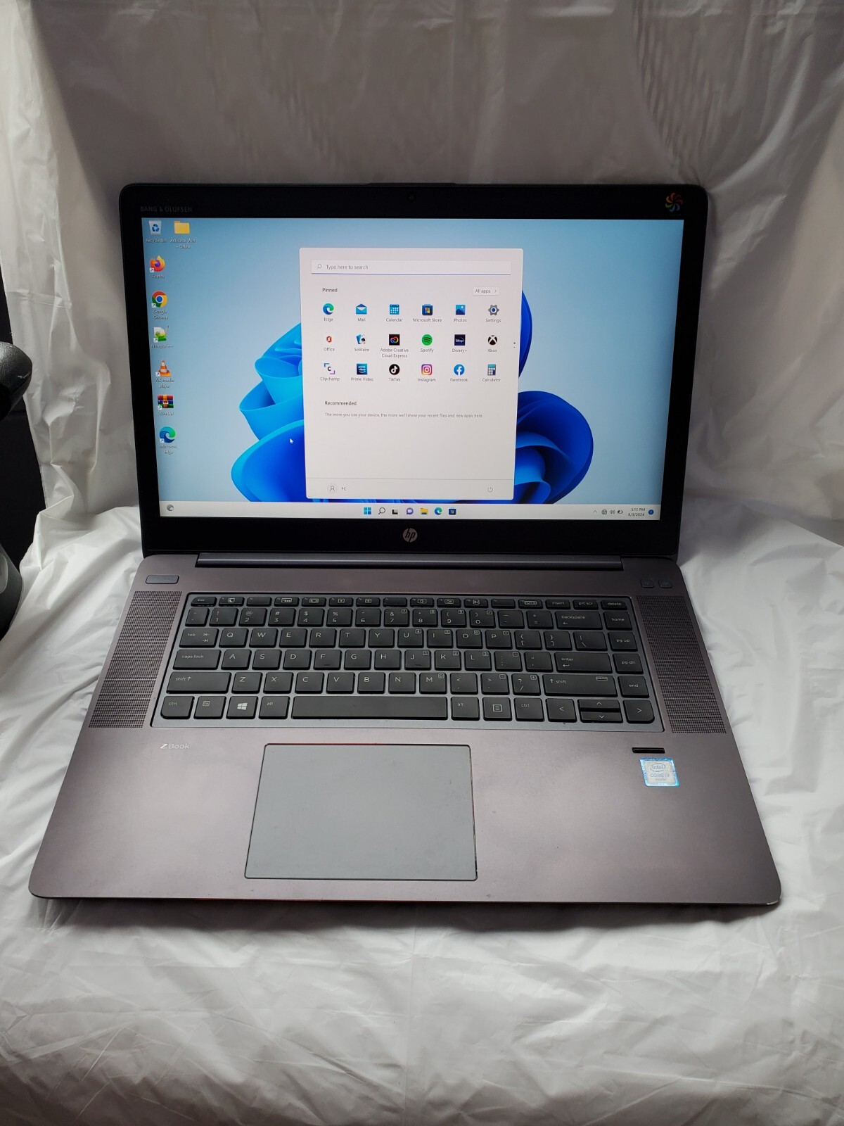 HP ZBook Studio G3 w/ Intel Core i7-6700HQ 16GB RAM 256GB SSD WIN 11 PRO