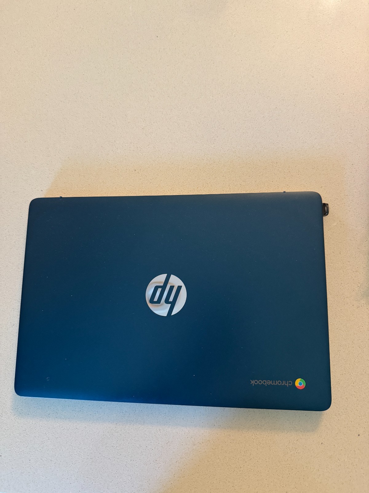 HP Chromebook 14a-na0180nr used great condition & SanDisk 256 gb Ultra fit USB