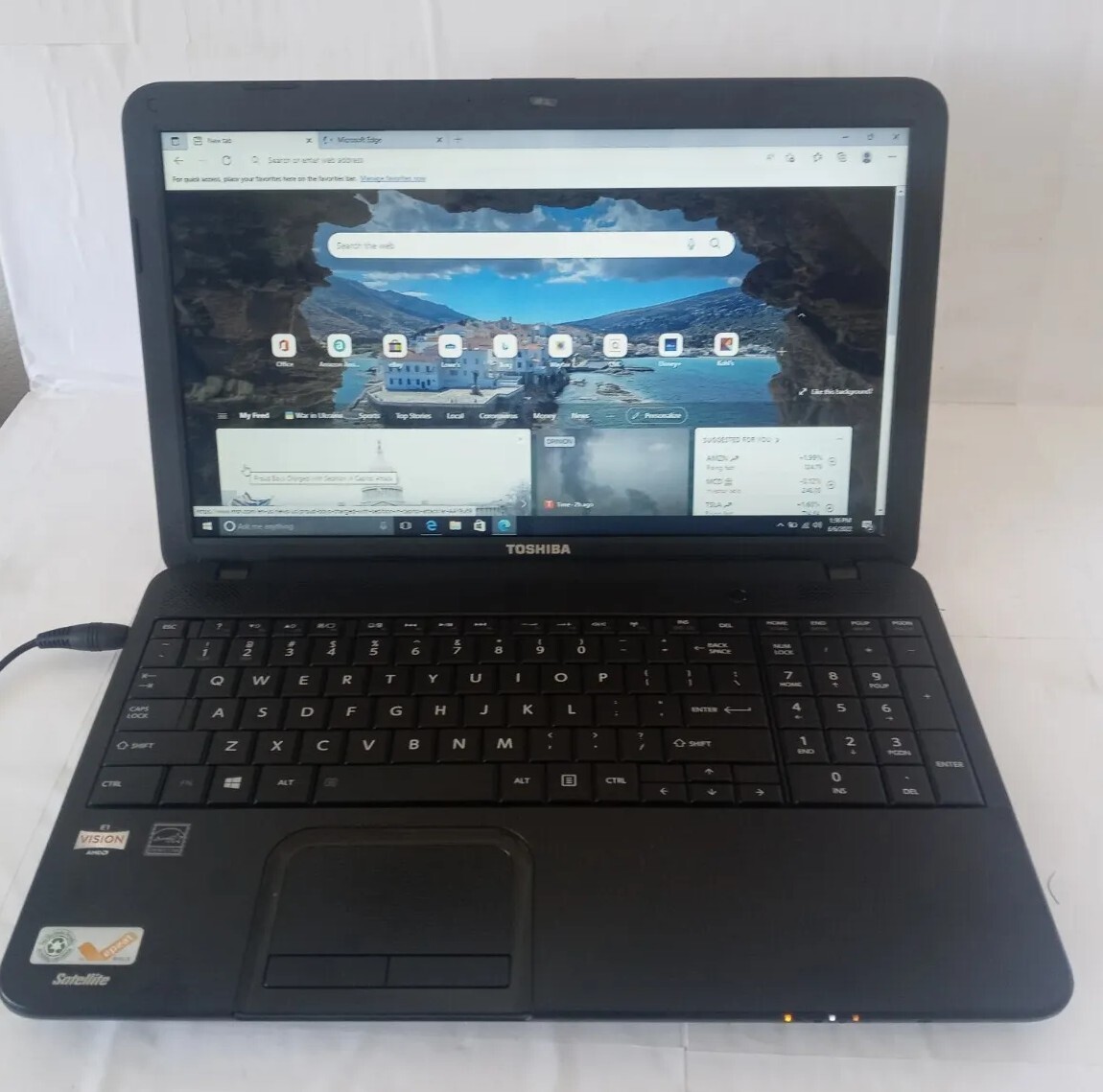 TOSHIBA SATELLITE C855D-S5167 500GB 4GB AMD E1-1200APU 1.40GHz Win 10 HOME
