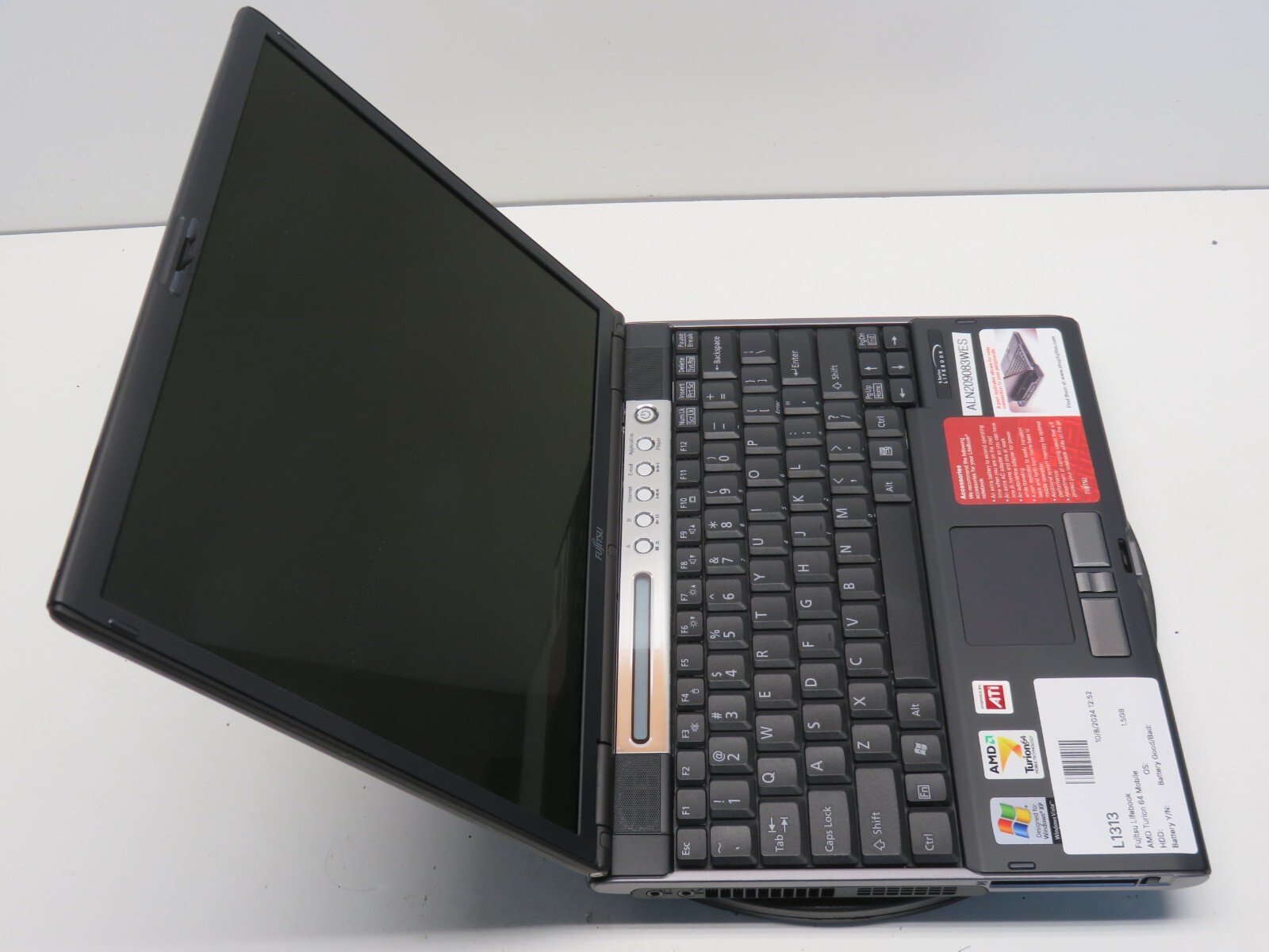 Fujitsu Lifebook AMD Turion 64 Mobile Technology MT-32 1.5GB NO HDD No Batt