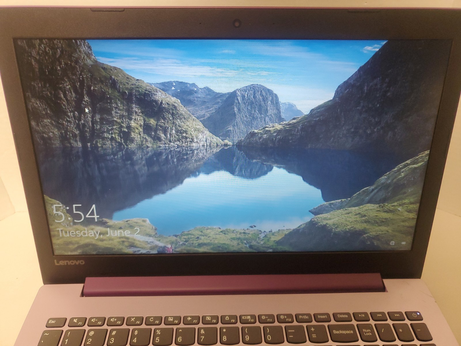 Lenovo IdeaPad 320-15IAP 80XR 15.6″ (1 TB, Intel Celeron N3350, 1.10 GHz, 4 GB)
