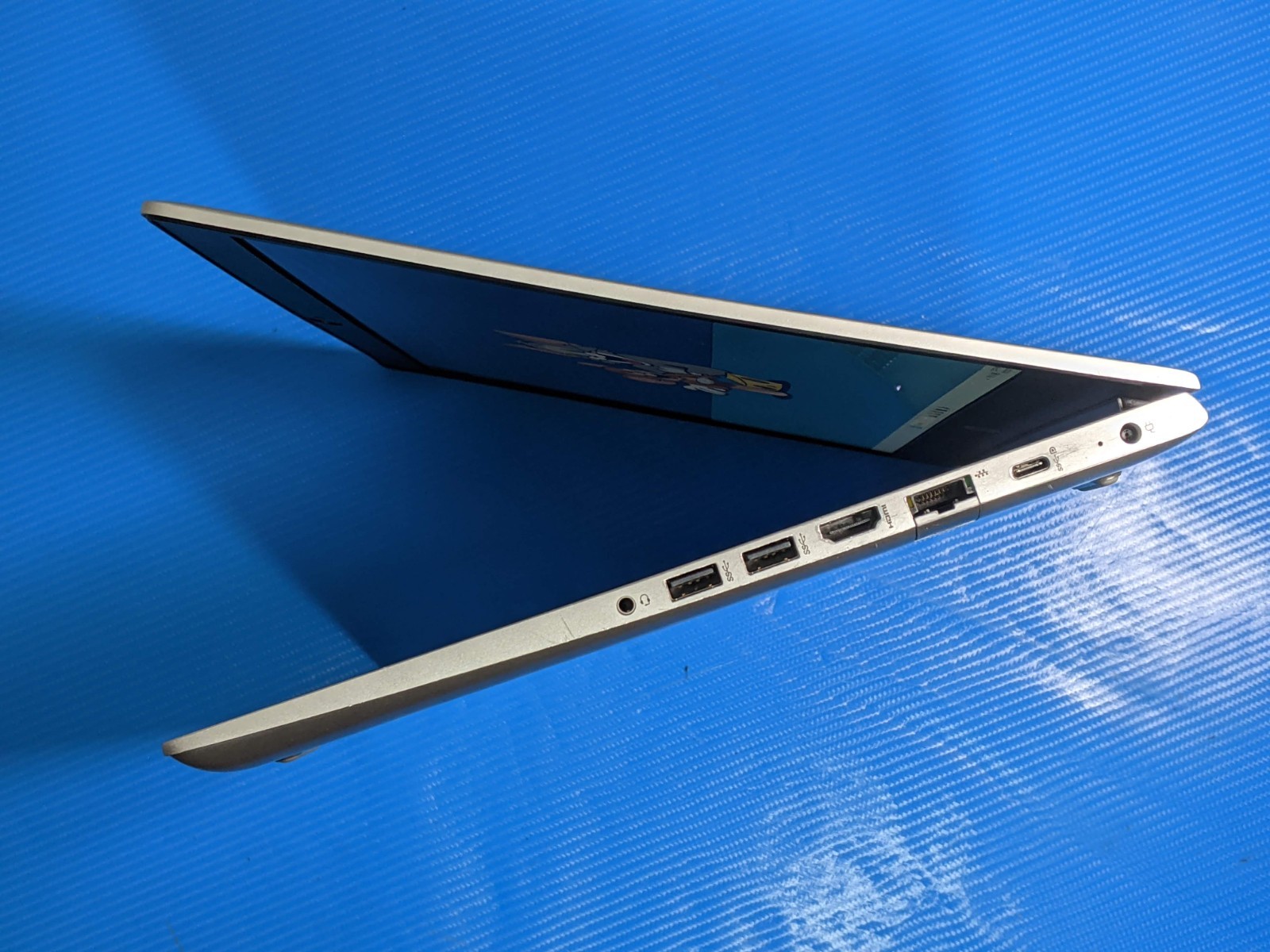 HP ProBook 450 G7 15.6″ FHD Intel Core i5-10210U 1.6GHz 16GB 256GB W11P +Charger