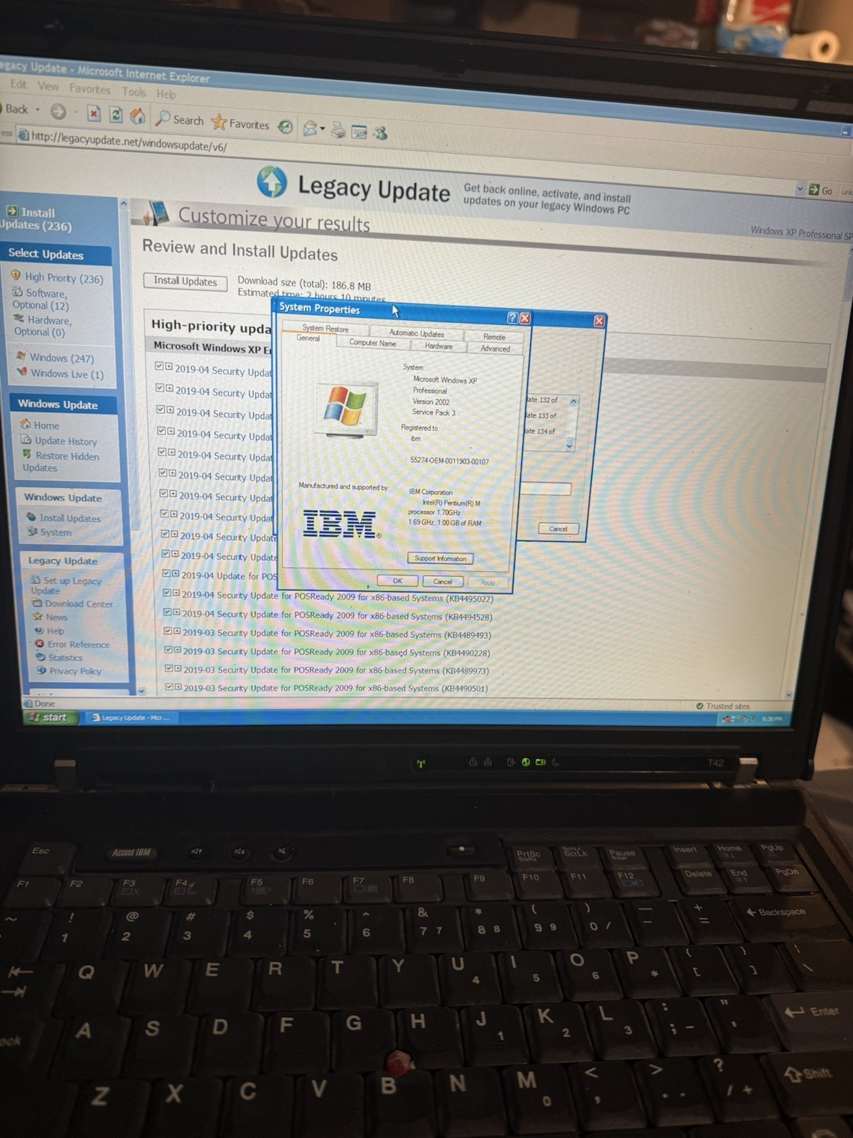 IBM ThinkPad T42 15 FlexView IPS Radeon 9600 Windows XP Retro Gaming Laptop