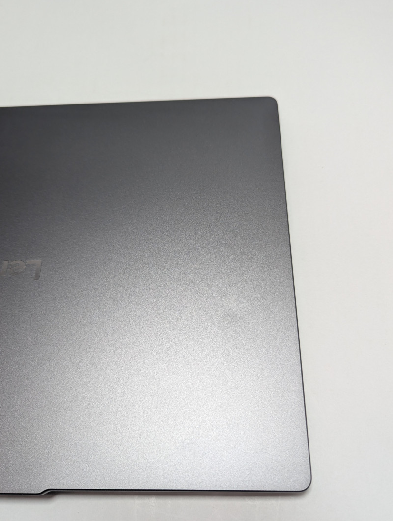 Lenovo IdeaPad Slim 3x Snapdragon X 16GB RAM 1TB SSD 15.6″ Touch WUXGA 1920×1200