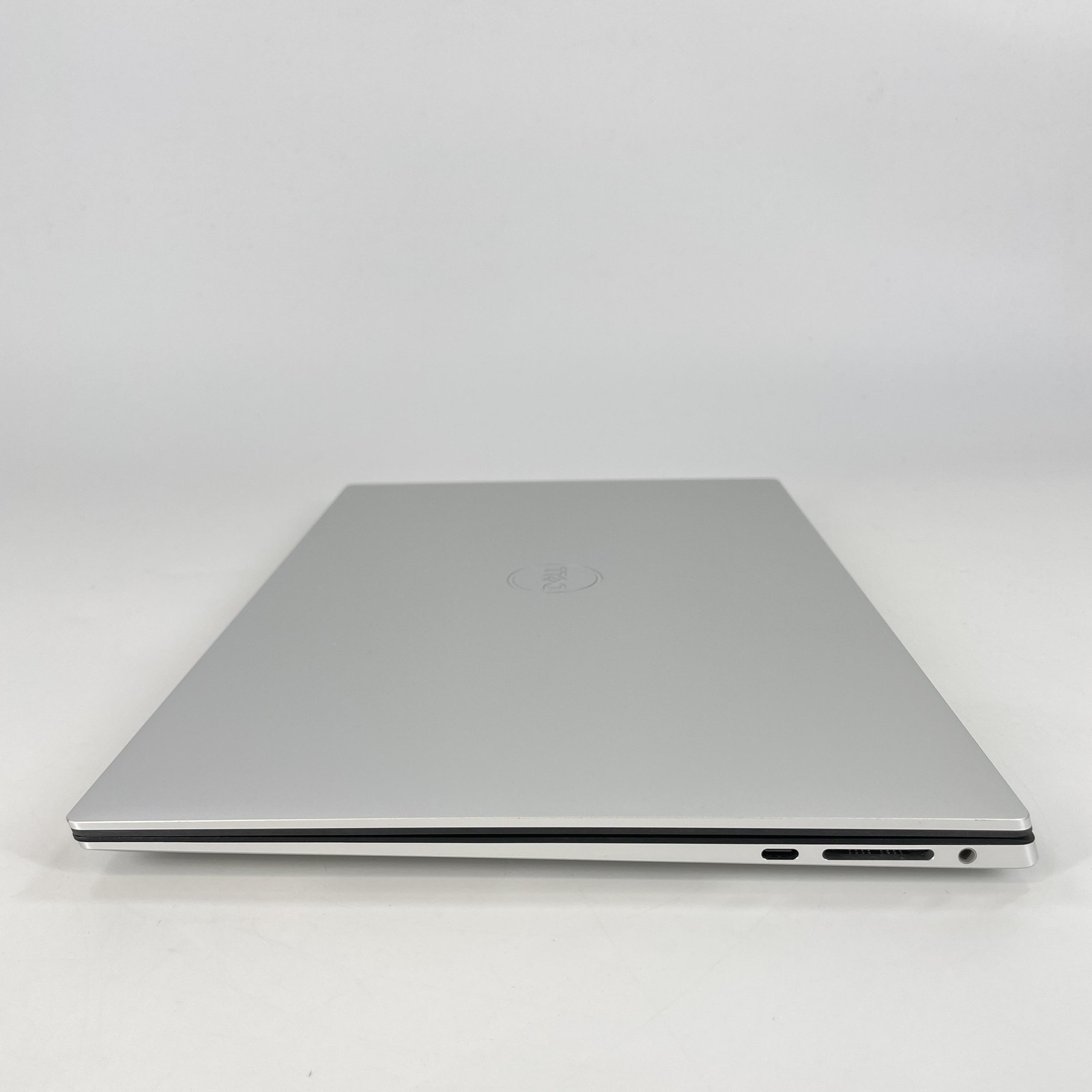 Dell XPS 15 9520 3.5K TOUCH 2.5 GHz i9-12900HK 32GB 1TB RTX 3050 Ti Excellent