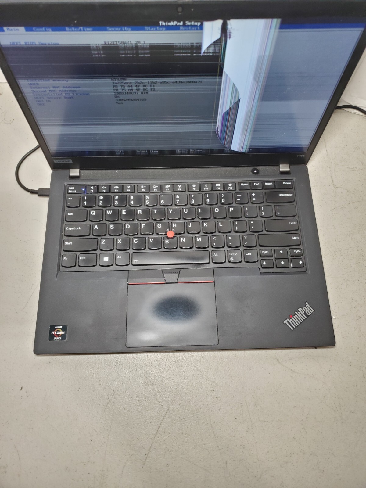 Lenovo Thinkpad E595 14″ AMD Ryzen 5 3500U 8GB NO SSD/OS! CRACKED LCD! #69