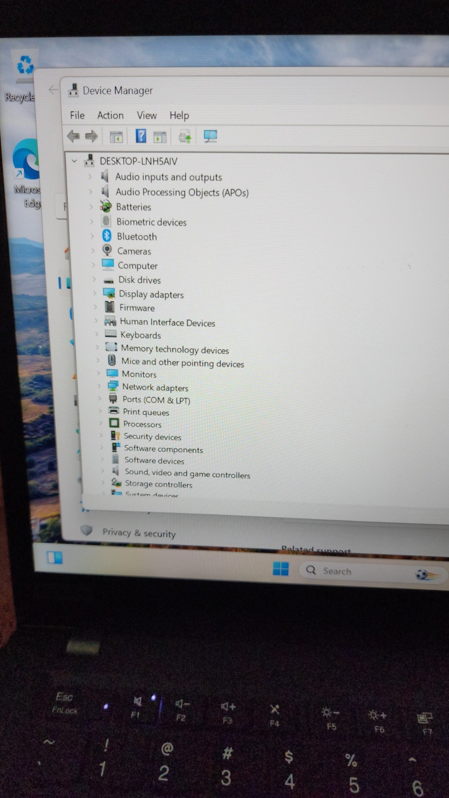 Lenovo ThinkPad T490S Touch (512GB, Intel Core i7 8th Gen., 1.90GHz, 32GB)…