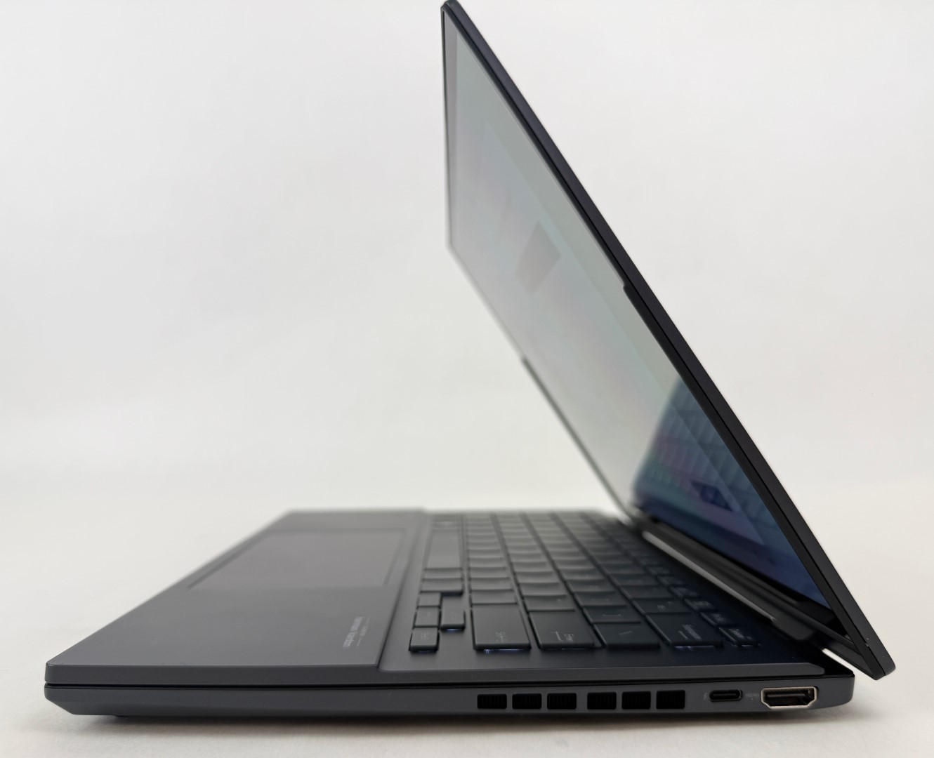 ASUS Zenbook DUO 14″ OLED Touch Displays Core Ultra 9 285H 32GB 2TB SSD W11H