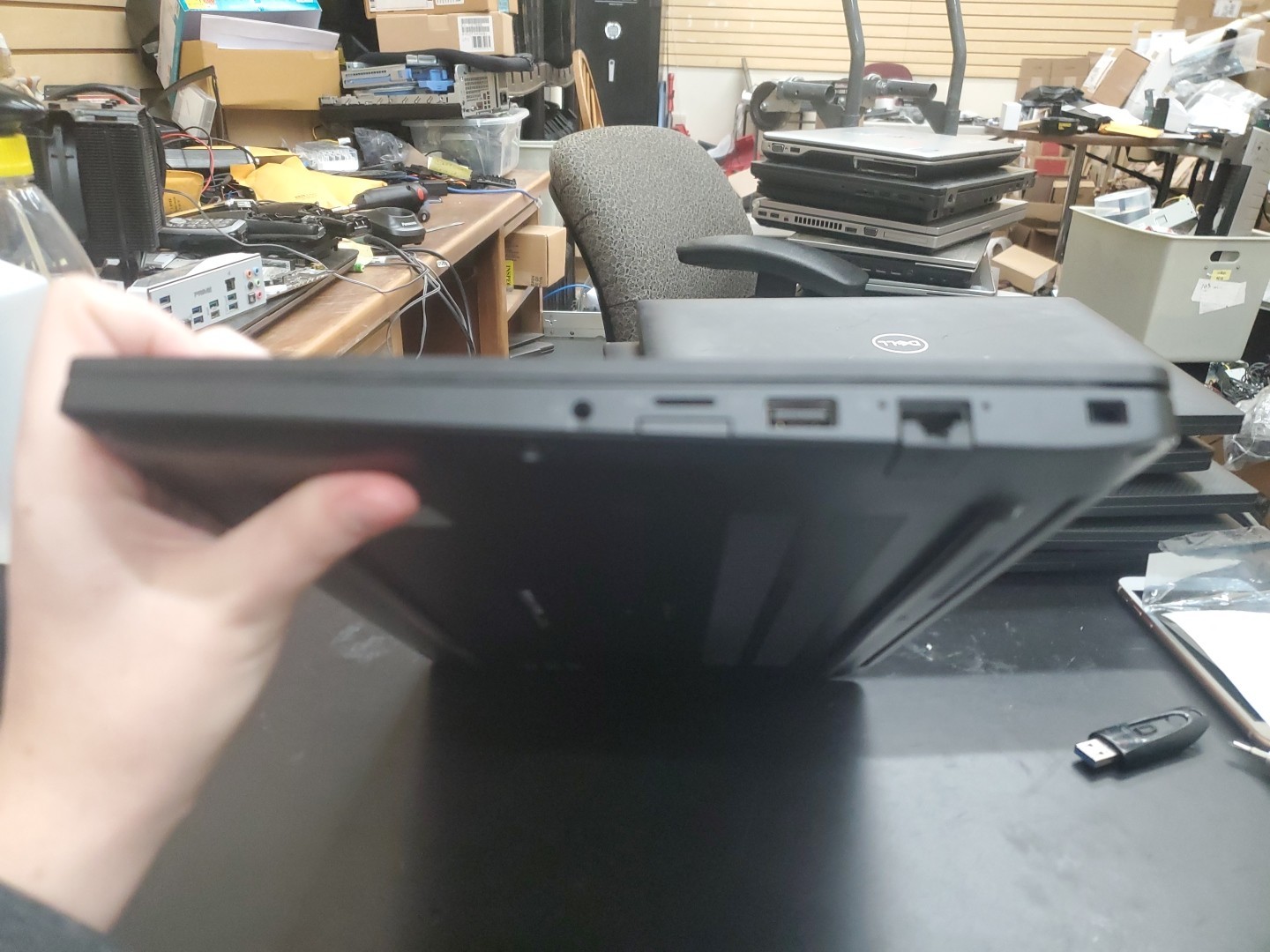 Dell Latitude 7490 14″ Touch (Intel Core i5-8350U, 16GB 256 GB SSD) 121925-3