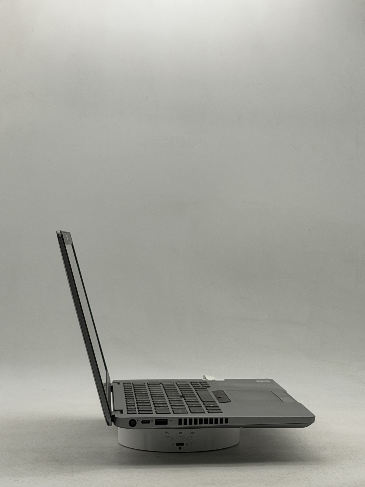 Dell Latitude (5410) 14in i5-10310U | 8GB 256GB NO OS Read