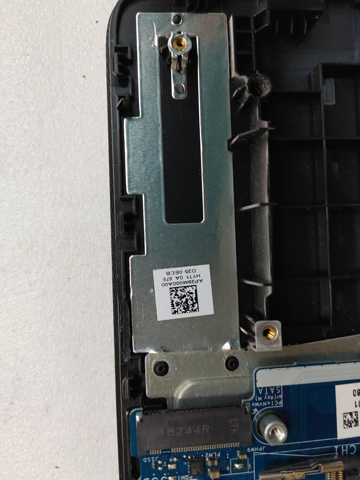 HP 15-DA0XXX 1 Core i5-8250U@ 1.60GHz , NO RAM , NO SSD FOR PARTS ONLY