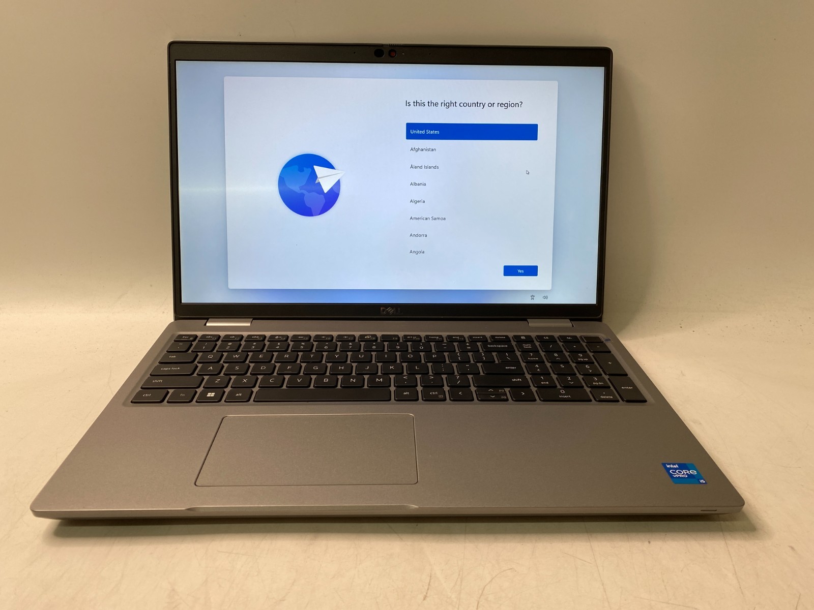 Dell Precision 3561 i5-11500H 16GB DDR4 256GB SSD Win11H 90%+ Battery Chip Paint