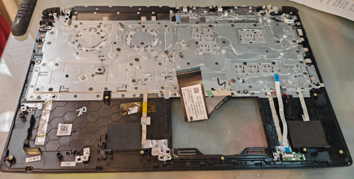 ACER A515-51 A515-41 A615-51 TOP BODY PALMREST AM20X000D00
