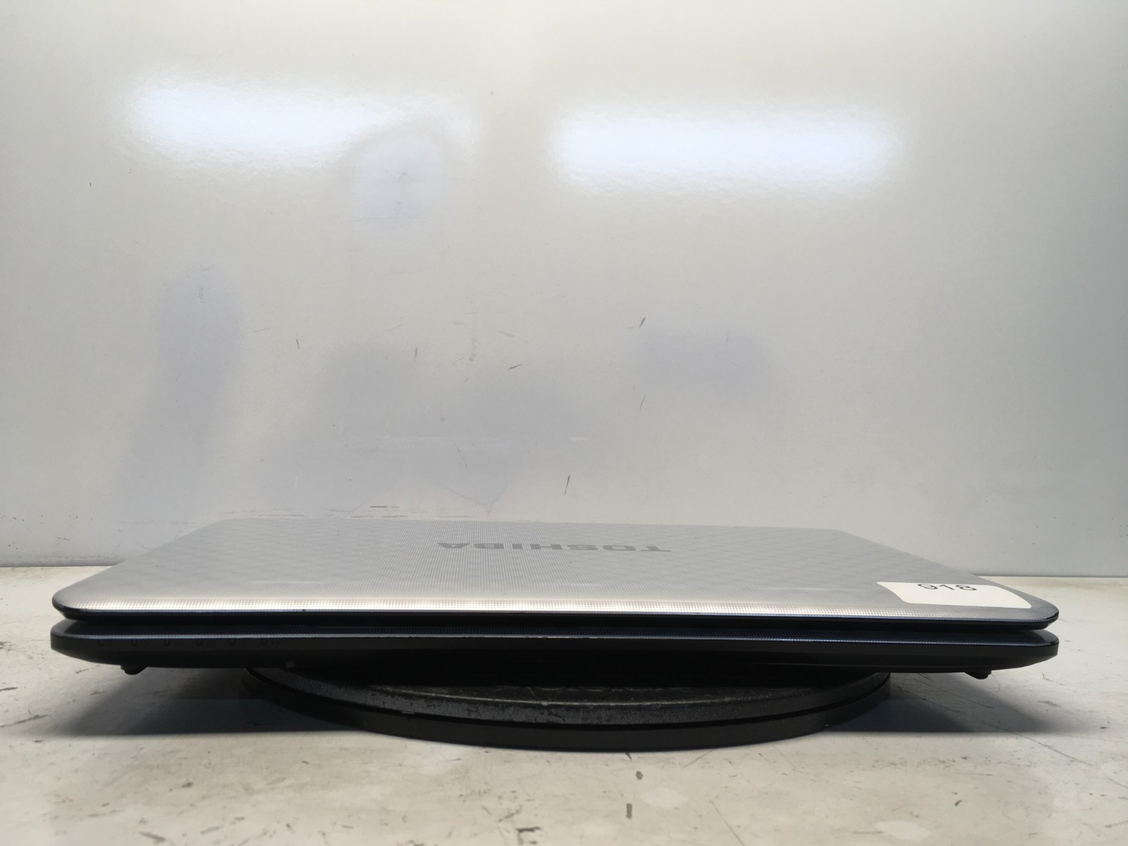 Toshiba Satellite L755-S5365 Intel i5-2430M 2.4GHz 2 GB NO HDD