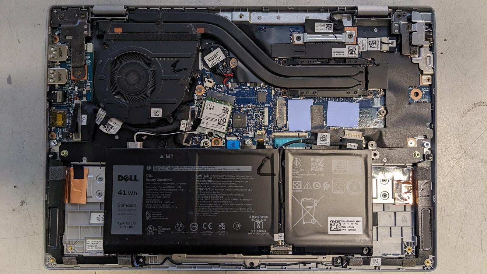 DELL LATITUDE 3330 i7-1255U @ 1.20GHz, 8GB RAM, NO HDD/OS – (FOR PARTS)