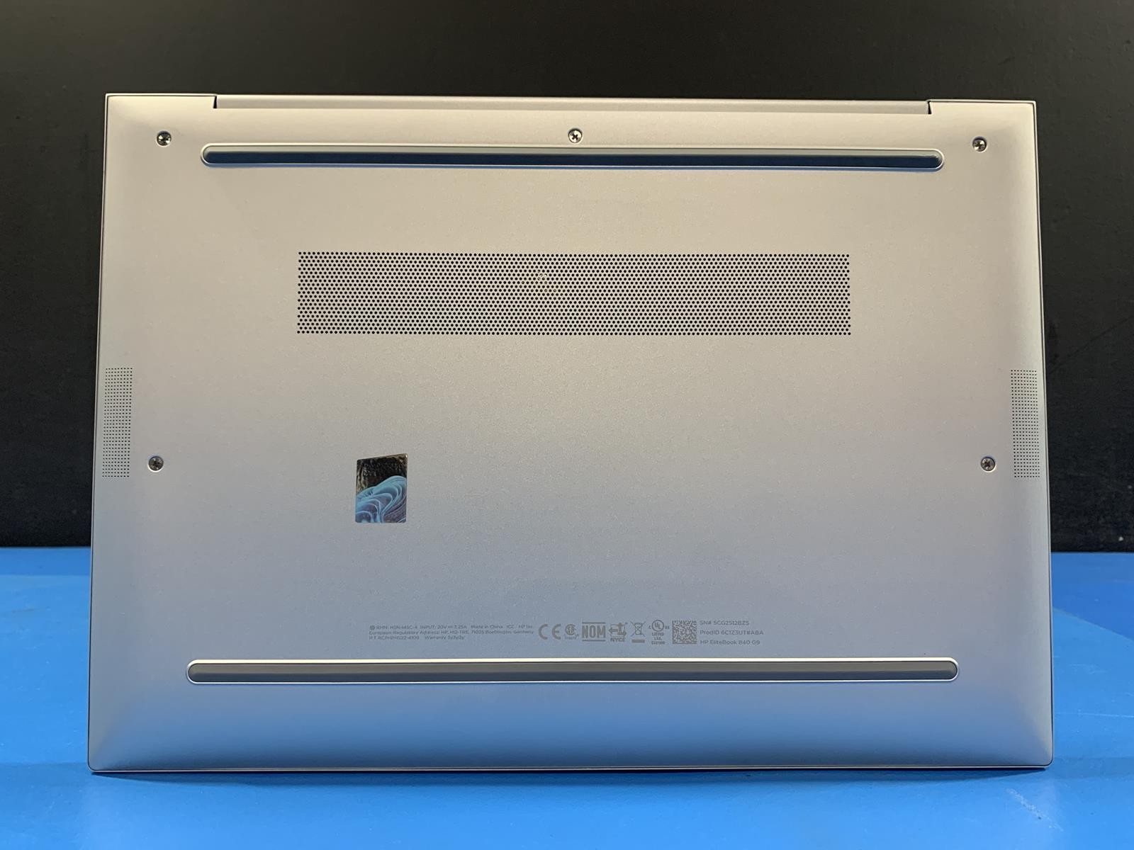 HP EliteBook 840 G9 Core i7 1255U 2.61GHz 16GB DDR5 512GB SSD NO Touch NO OS