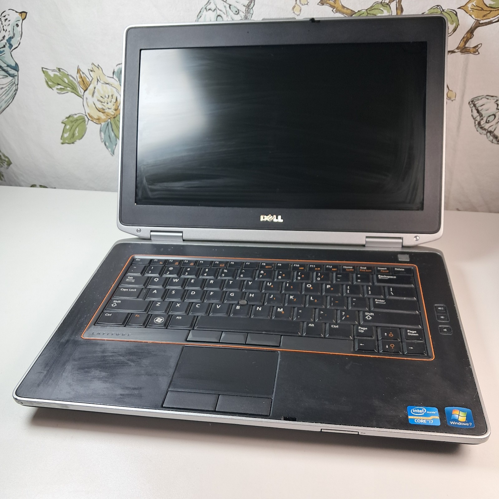 DELL LATITUDE E6420 – FOR PARTS/BAD LCD – INTEL I7 2ND GEN – 4GB RAM