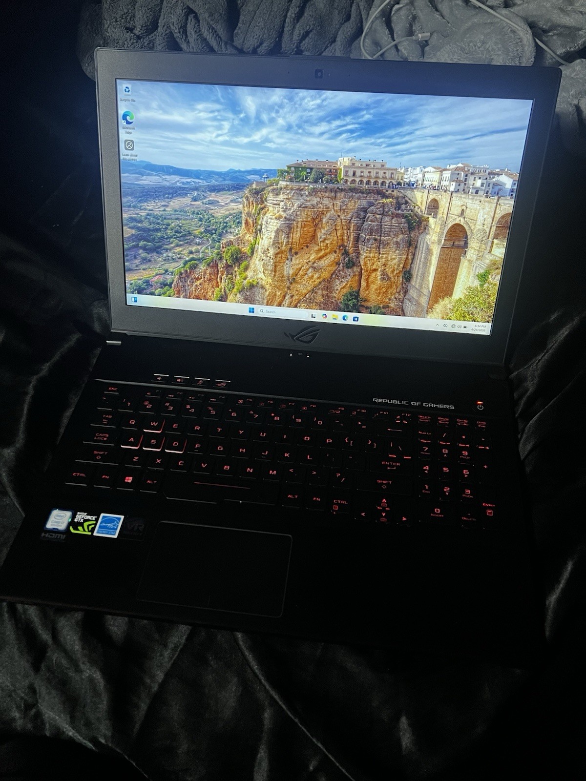 ASUS ROG Strix Gaming Laptop 15.6″ Intel Core i7 NVIDIA GTX Windows 10 Black