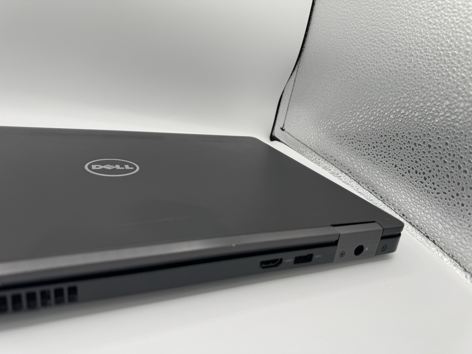 Dell Latitude 5580 15.6″ Laptop Quad-Core i7 4.8GHz 16GB RAM 256GB SSD Win 11