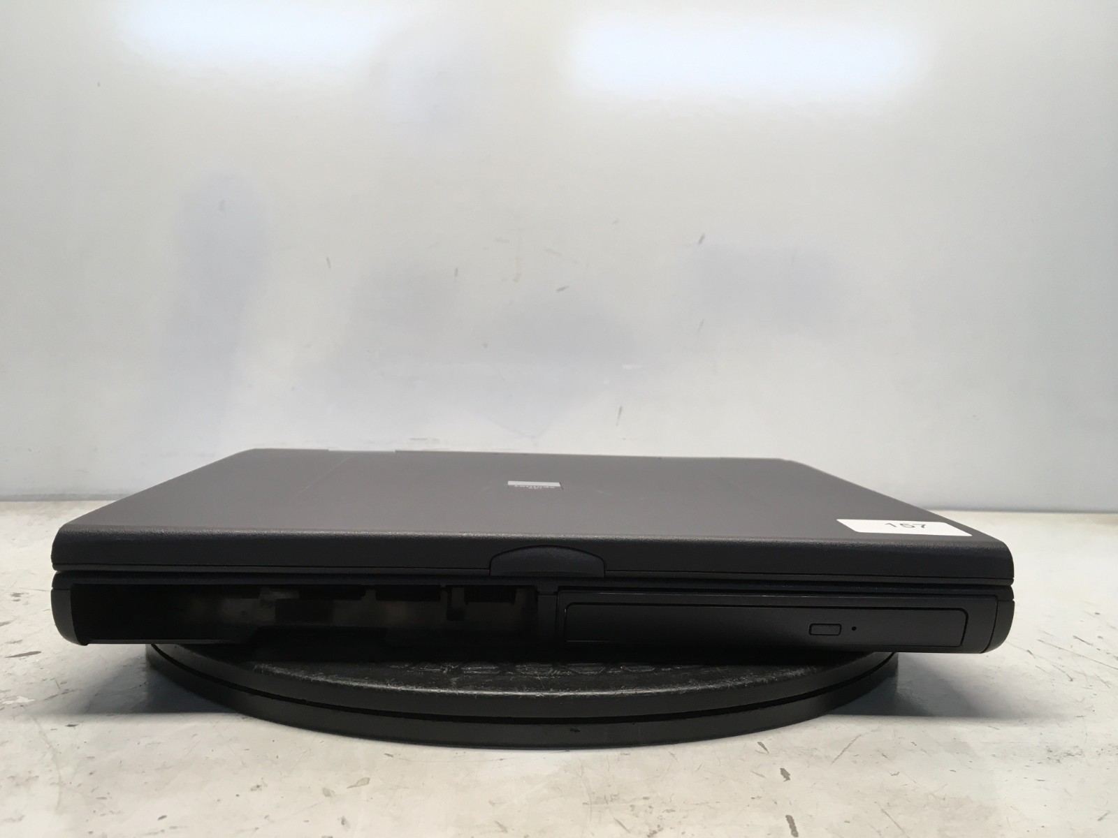 Dell Latitude CPi A300ST Intel Pentium II 300MHz 256 MB NO HDD
