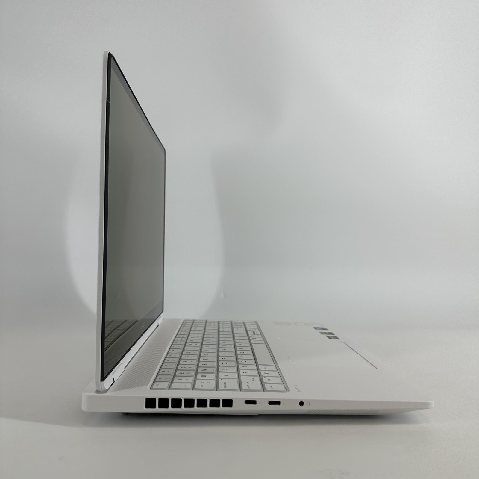 HP Omen Max 16 QHD+ 2.4 GHz Ultra 7 255HX 16GB 512GB SSD RTX 5070 Ti Excellent