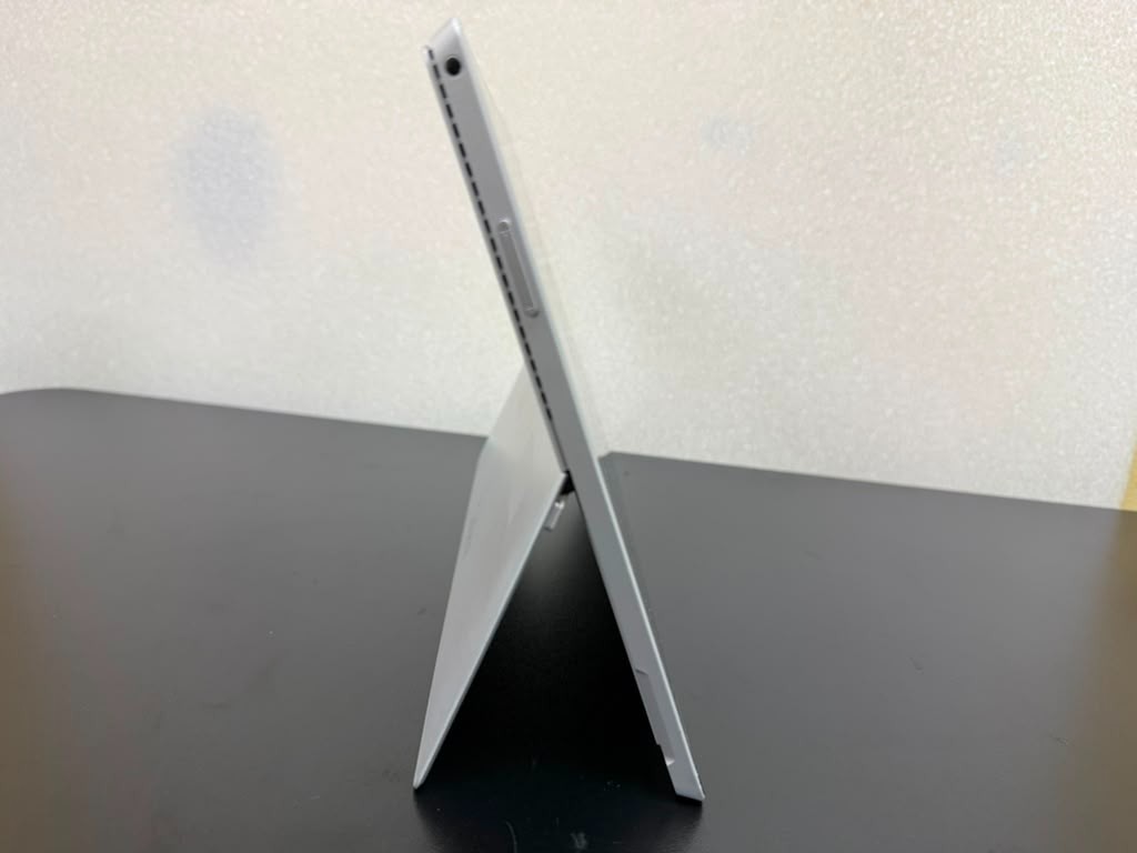 MS Surface Pro 3 12″ i5 4th Gen 8GB 256GB SSD Win 11 Pro Thermal Issue Used ASIS